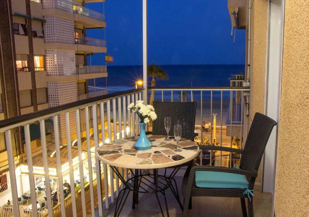 Seafront San Pere Apartment Ел Кампело Екстериор снимка
