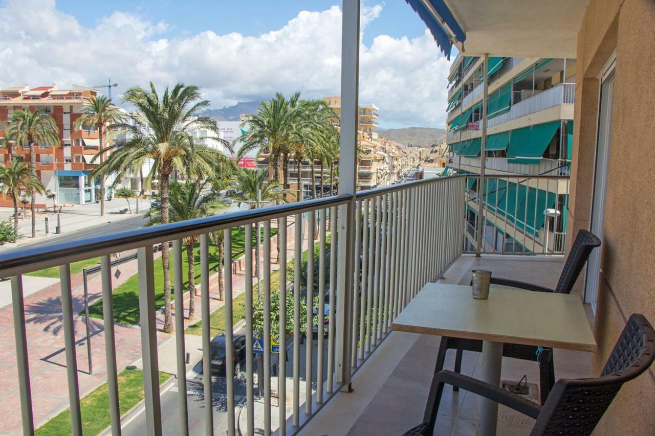 Seafront San Pere Apartment Ел Кампело Екстериор снимка
