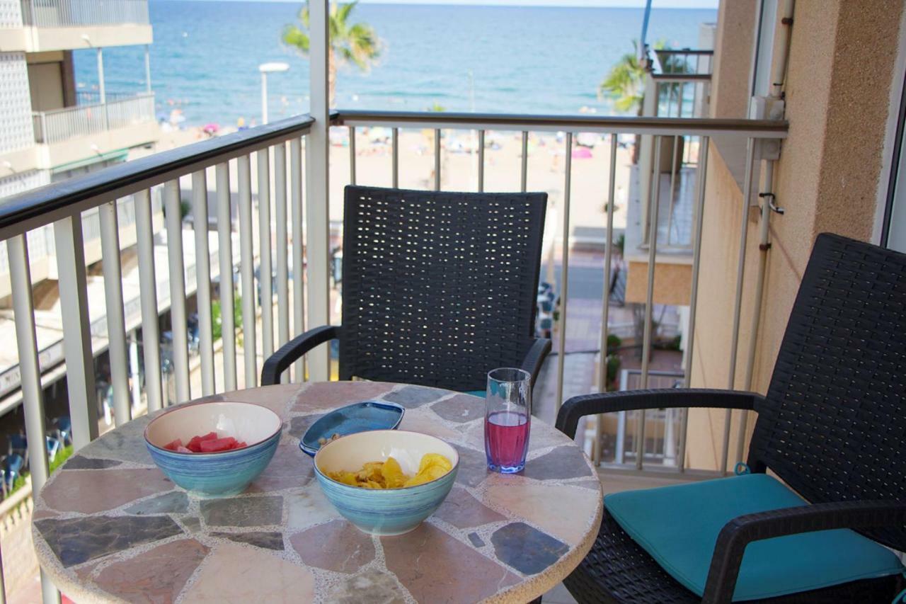Seafront San Pere Apartment Ел Кампело Екстериор снимка