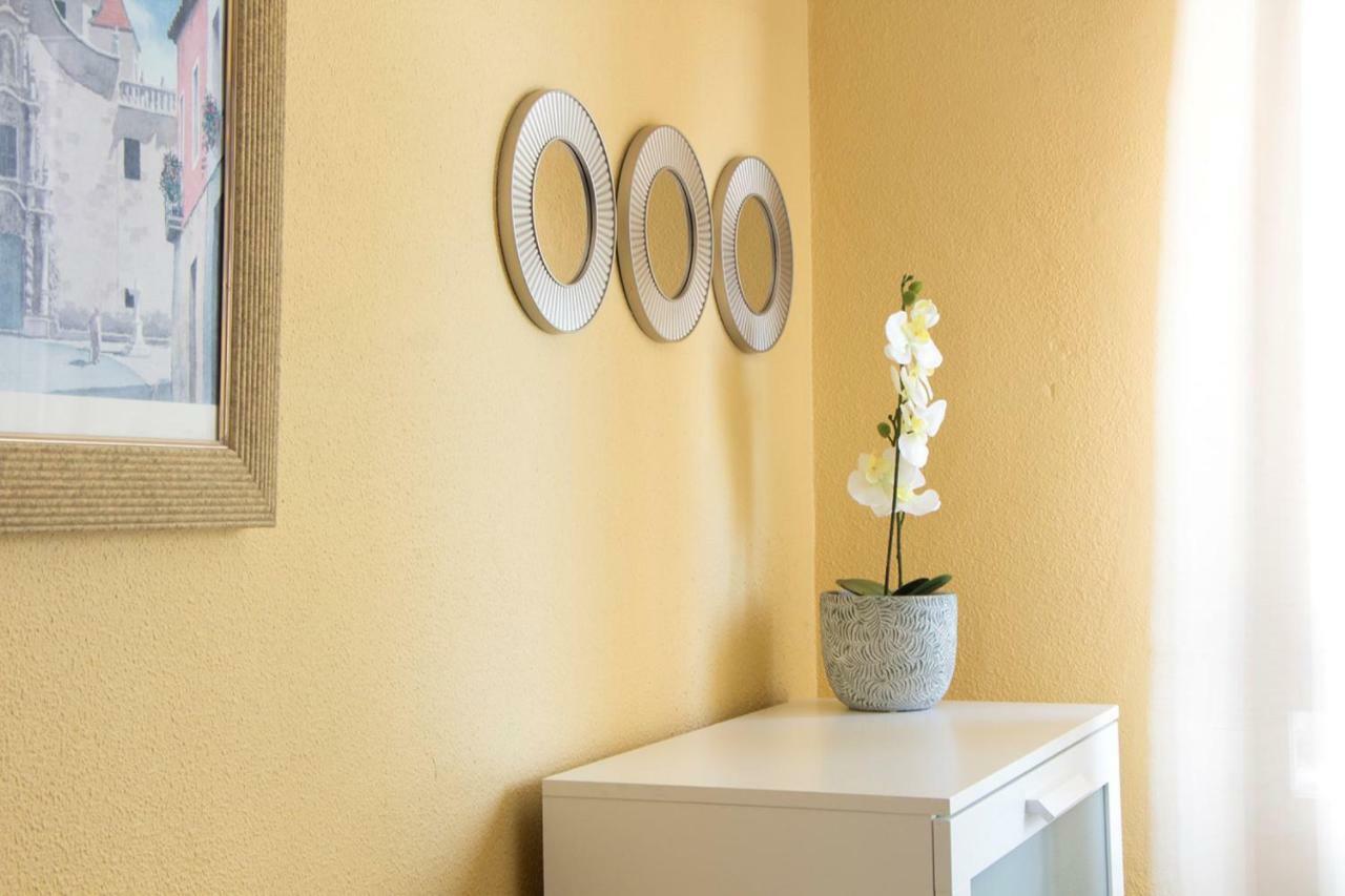 Seafront San Pere Apartment Ел Кампело Екстериор снимка